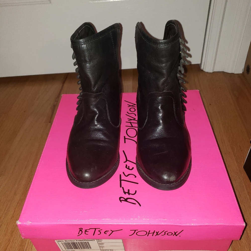 Black betsey johnson booties